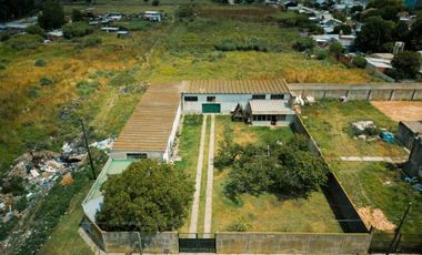 VENTA EN BLOCK GALPON + DOS VIVIENDAS SANTA RITA