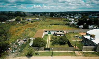 VENTA EN BLOCK GALPON + DOS VIVIENDAS SANTA RITA