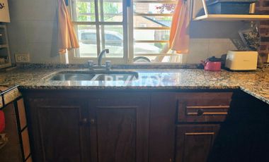 CASA EN VENTA EN CIPOLLETTI- B° PARQUE 12 DE SEPT.