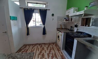 VENTA PH AL FRENTE MONOAMBIENTE MORON SUR