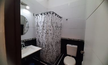 VENTA PH AL FRENTE MONOAMBIENTE MORON SUR