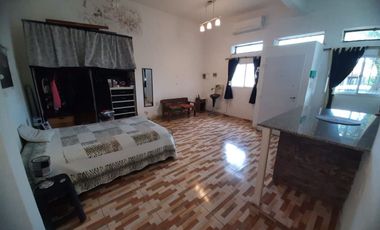 VENTA PH AL FRENTE MONOAMBIENTE MORON SUR