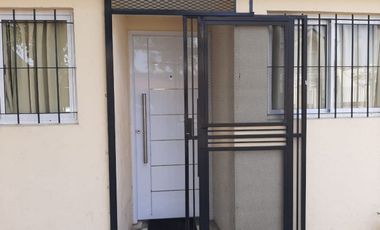 VENTA PH AL FRENTE MONOAMBIENTE MORON SUR