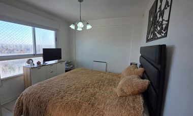 Depart. Triplex-4 Amb, c/coch. 105m2, Lanús Oeste