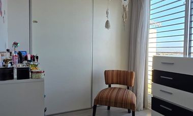 Depart. Triplex-4 Amb, c/coch. 105m2, Lanús Oeste