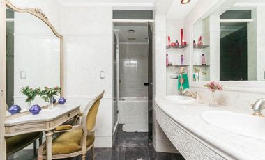 VENTA CASA DE 5 AMBIENTES EN COUNTRY EL PARAISO