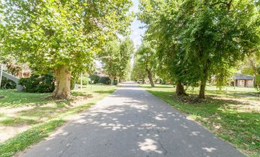 VENTA CASA DE 5 AMBIENTES EN COUNTRY EL PARAISO