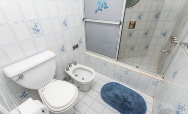 VENTA CASA DE 5 AMBIENTES EN COUNTRY EL PARAISO