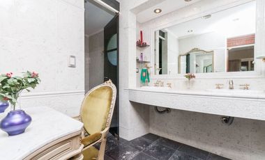 VENTA CASA DE 5 AMBIENTES EN COUNTRY EL PARAISO