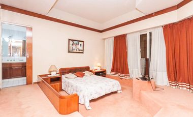 VENTA CASA DE 5 AMBIENTES EN COUNTRY EL PARAISO