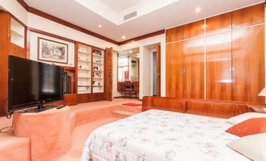 VENTA CASA DE 5 AMBIENTES EN COUNTRY EL PARAISO