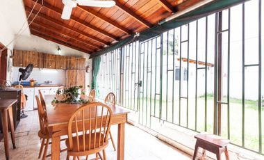 Casa 4 amb con jardín y quincho - Deheza 3700