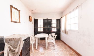 Casa 4 amb con jardín y quincho - Deheza 3700