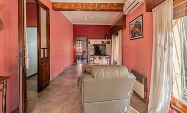 Casa 3 ambientes - Apto Credito - Venta/Permuta