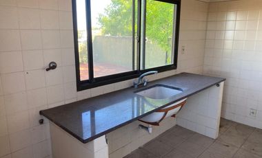 GALPON + DEPARTAMENTO. GRAN LOTE. R. ESCALADA