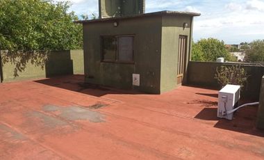 GALPON + DEPARTAMENTO. GRAN LOTE. R. ESCALADA