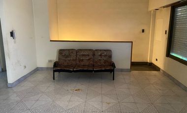 GALPON + DEPARTAMENTO. GRAN LOTE. R. ESCALADA