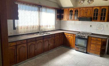 GALPON + DEPARTAMENTO. GRAN LOTE. R. ESCALADA