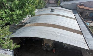 GALPON + DEPARTAMENTO. GRAN LOTE. R. ESCALADA