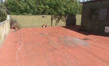 GALPON + DEPARTAMENTO. GRAN LOTE. R. ESCALADA