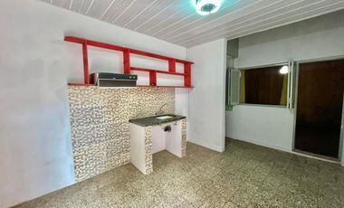 ALQUILER PH 2 AMBIENTES CON PATIO LOMA HERMOSA