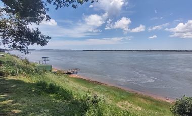 VENDO HERMOSA CASA ESTILO CAMPO EN EXCLUSIVO COUNTRY EN ITUZAINGO CORRIENTES