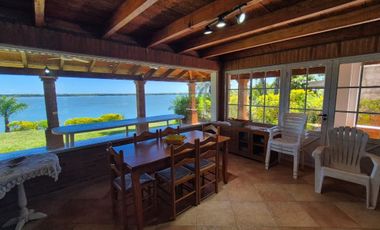 LA CASA DE TU SUEÑOS EN VENTA HERMOSA CON SALIDA AL RÍO PARANÁ