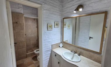 LA CASA DE TU SUEÑOS EN VENTA HERMOSA CON SALIDA AL RÍO PARANÁ