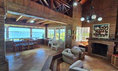 LA CASA DE TU SUEÑOS EN VENTA HERMOSA CON SALIDA AL RÍO PARANÁ