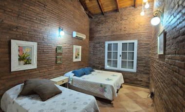 LA CASA DE TU SUEÑOS EN VENTA HERMOSA CON SALIDA AL RÍO PARANÁ