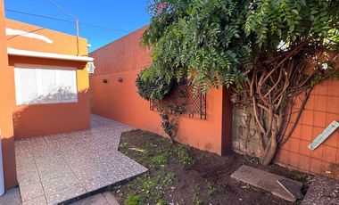 CASA EN VENTA EN PEHUAJO CON GARAGE Y QUINCHO