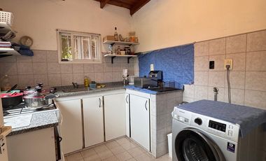 CASA EN VENTA EN PEHUAJO CON GARAGE Y QUINCHO