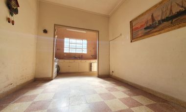 VENTA CASA EN BLOCK MUNRO VTE LOPEZ COCHERA