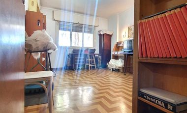 VENTA CASA EN BLOCK MUNRO VTE LOPEZ COCHERA