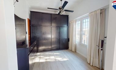 Casa de 3 amb, con Local y galpon 11 cocheras