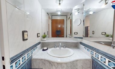 Casa de 3 amb, con Local y galpon 11 cocheras