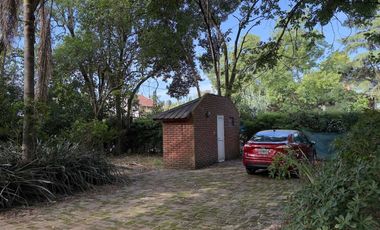 OPORTUNIDAD CASA QUINTA EN VENTA C/ TERRENO 1865M2