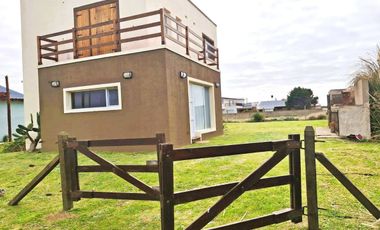 VENTA CASA 4 AMBIENTES  VISTA AL MAR -MAR DEL SUD