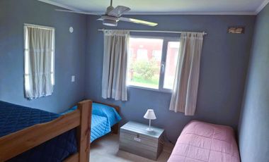 VENTA CASA 4 AMBIENTES  VISTA AL MAR -MAR DEL SUD