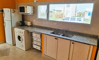 VENTA CASA 4 AMBIENTES  VISTA AL MAR -MAR DEL SUD