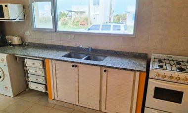 VENTA CASA 4 AMBIENTES  VISTA AL MAR -MAR DEL SUD