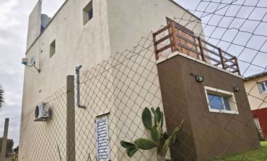 VENTA CASA 4 AMBIENTES  VISTA AL MAR -MAR DEL SUD