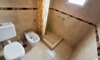 VENTA CASA 4 AMBIENTES  VISTA AL MAR -MAR DEL SUD