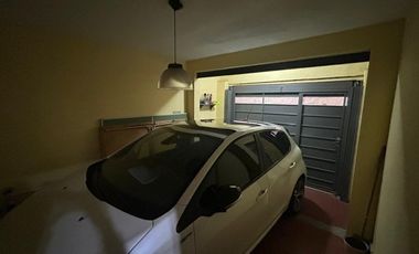 CASA 3 DORMITORIOS CON COCHERA,PATIO, TALLERES SUD