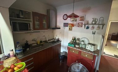 CASA 3 DORMITORIOS CON COCHERA,PATIO, TALLERES SUD