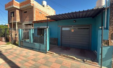 CASA 3 DORMITORIOS CON COCHERA,PATIO, TALLERES SUD