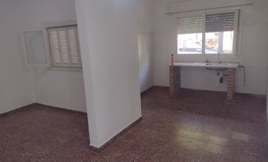 Casa en alquiler en Burzaco Este