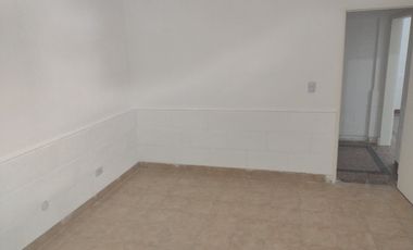 Casa en alquiler en Burzaco Este