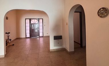 Casa en venta en Moron Sur