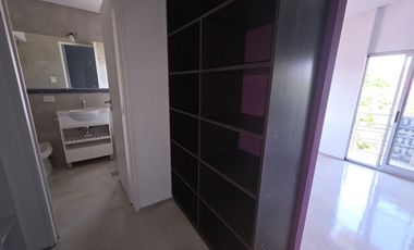 VENTA TRIPLEX. 3 AMB. COCH. QUINCHO. OLIVOS